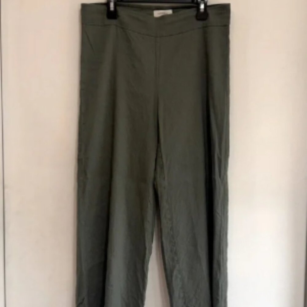 Avenue Montaigne size 6 green High Rise straight leg cropped Pants